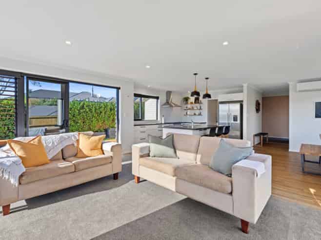 8F Cannell Farm Drive, Te Puke