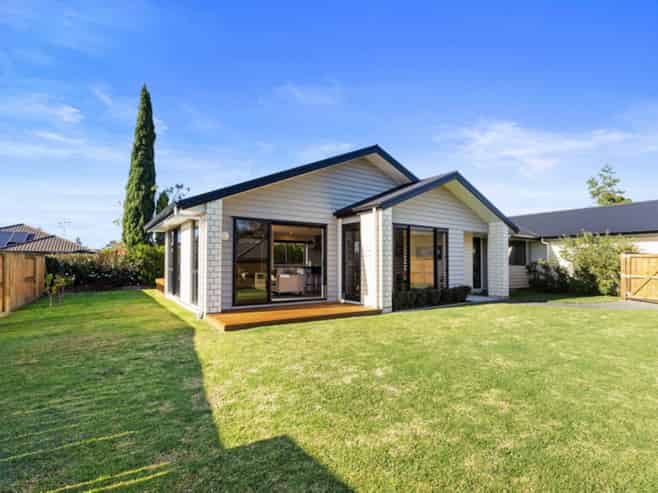 8F Cannell Farm Drive, Te Puke