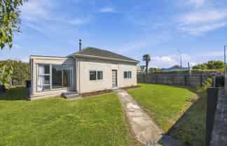 732 Ferry Road, Woolston