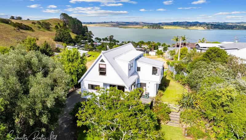 38 Oxford Street, Whakapirau