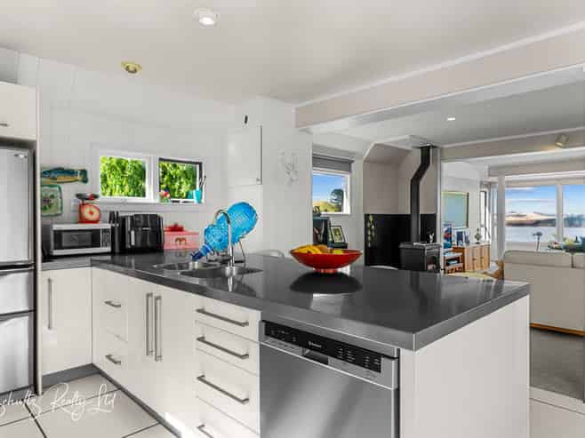 38 Oxford Street, Whakapirau