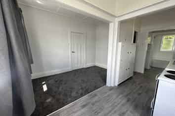 14 Station Road, Kamo