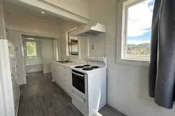 14 Station Road, Kamo