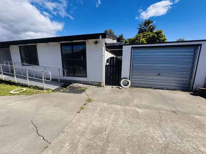 2/211 Garnett Street, Raureka