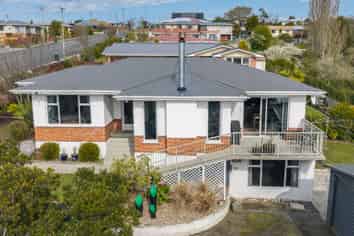 16 Christie Street, BALCLUTHA