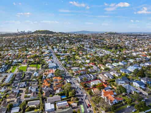 Mt Eden standalone on 936sqm land in DGZ