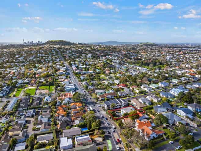 Mt Eden standalone on 936sqm land in DGZ