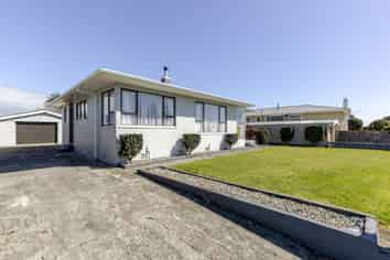 17 Hume Street, Waitara