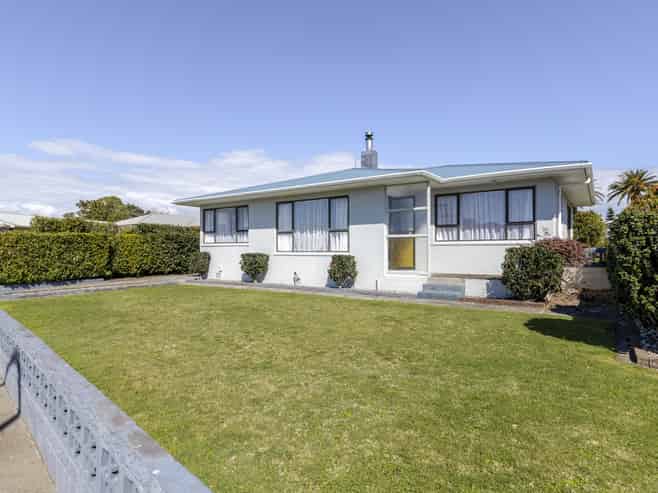 17 Hume Street, Waitara