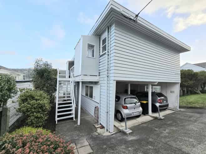 84 Tiber Street, Island Bay