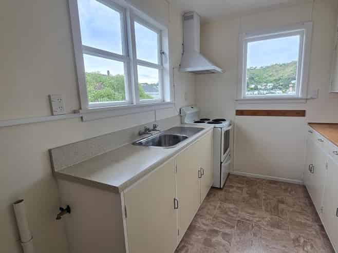 84 Tiber Street, Island Bay
