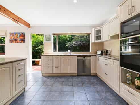 6 Chenery Road, Red Beach