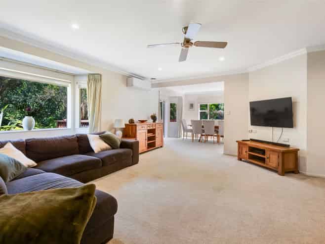 6 Chenery Road, Red Beach