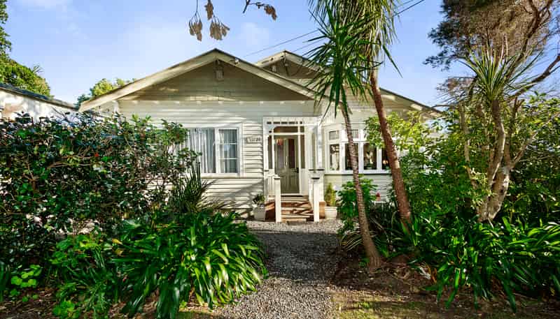 24 Bracken Street, Petone