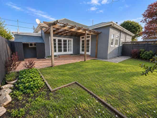 73 North Avon Road, Richmond