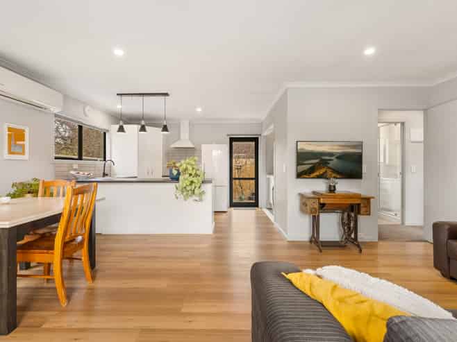 135 Main Road, Luggate