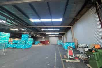 High Stud Warehouse - Competitively Priced