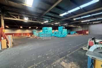 High Stud Warehouse - Competitively Priced