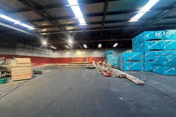 High Stud Warehouse - Competitively Priced