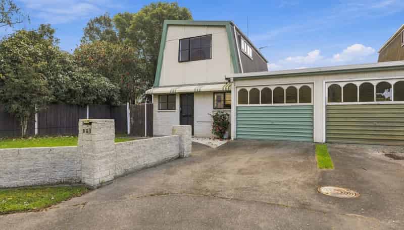 23B Cecil Place, Cloverlea