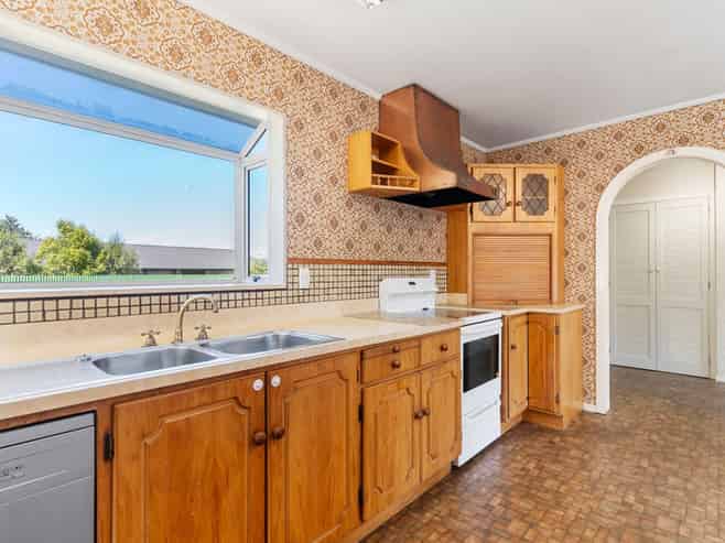 58 Oxford Street, Lansdowne