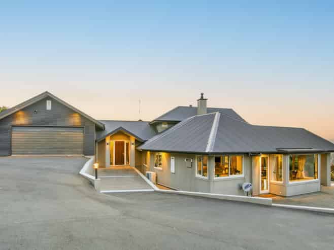 3 Fairmile Drive, Kinmont Park