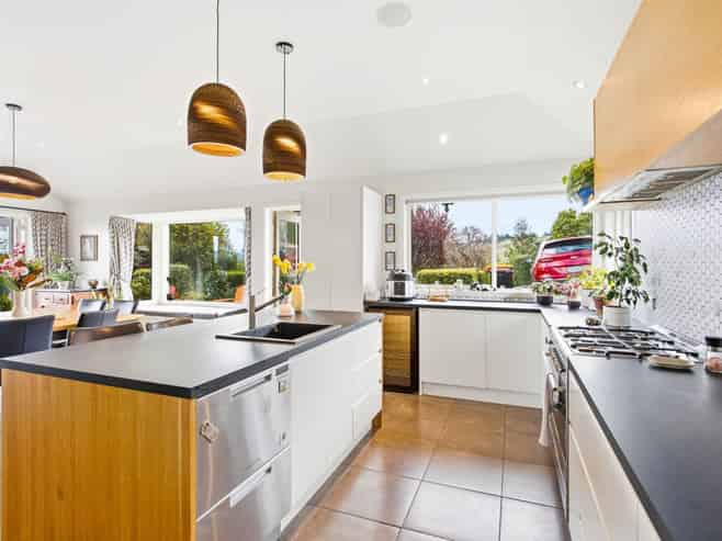 3 Fairmile Drive, Kinmont Park