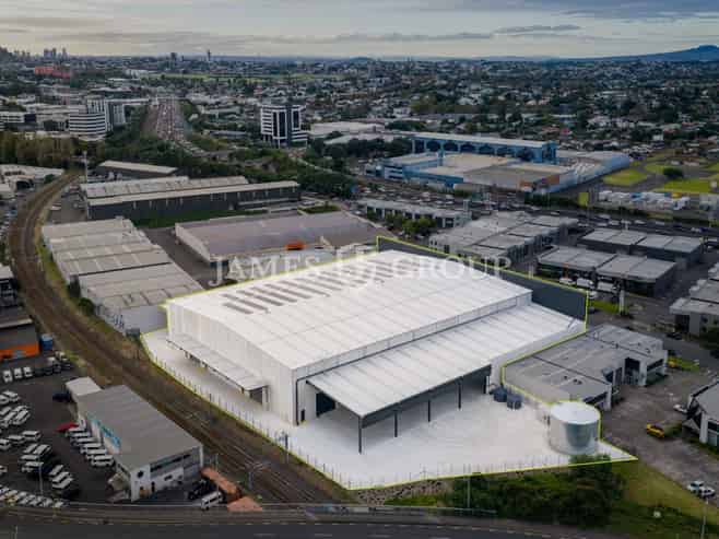 Penrose Distribution Hub | 6,000m² + Yard & Canopy