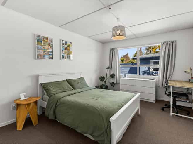 4/144 Main Road, Clive