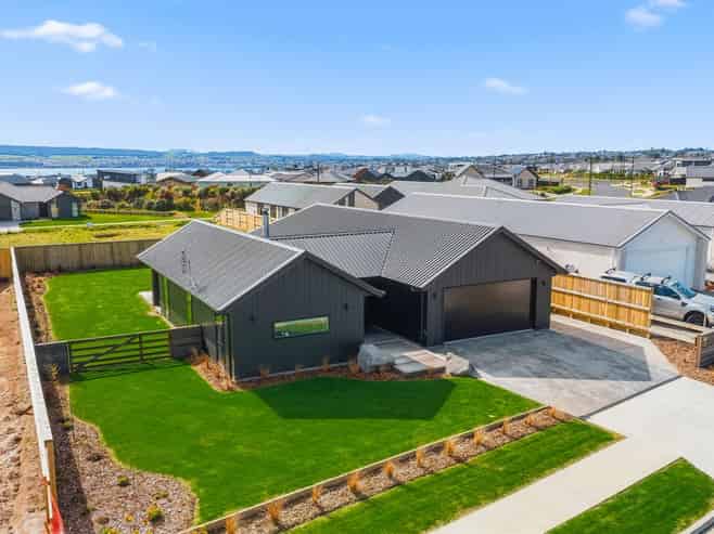 7 Neinei Place, Wharewaka