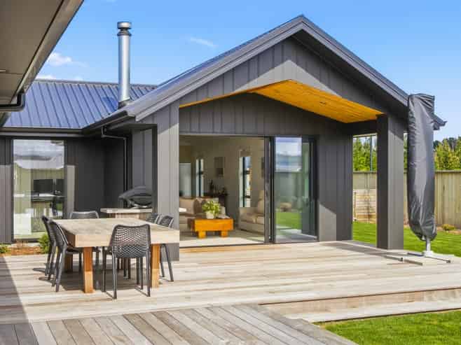 7 Neinei Place, Wharewaka