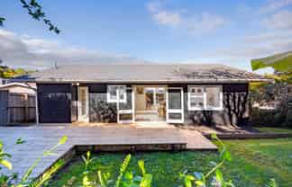10 Scotstoun Place, Glen Eden
