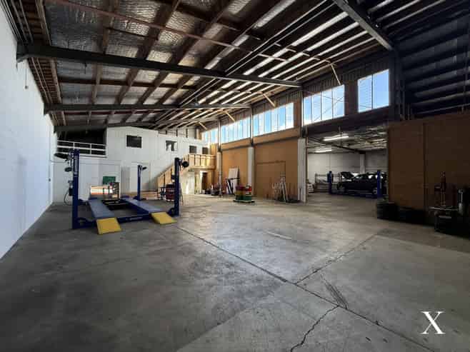 1,193sqm Warehouse + 800sqm Yard - Saint Johns
