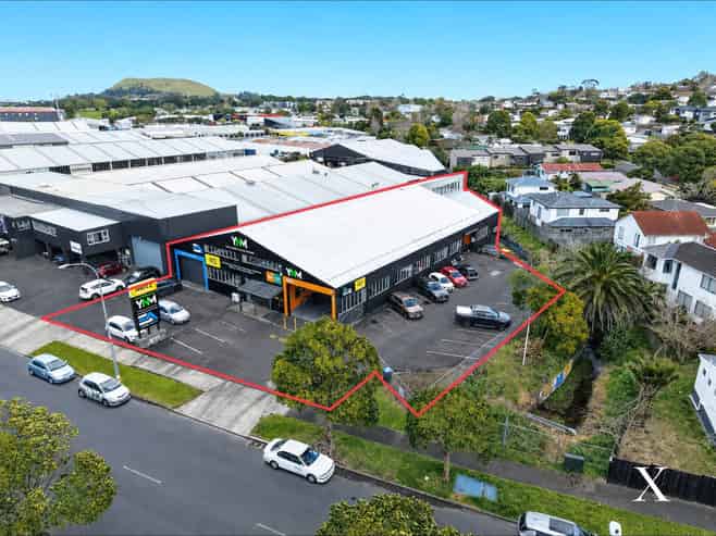 1,193sqm Warehouse + 800sqm Yard - Saint Johns