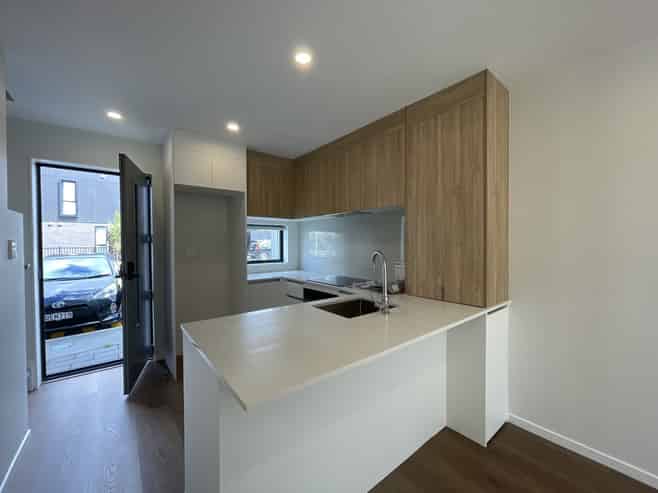 5/474 West Coast Road, Henderson