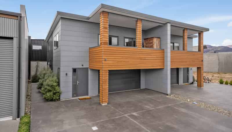 17 Silverstone Drive, Cromwell