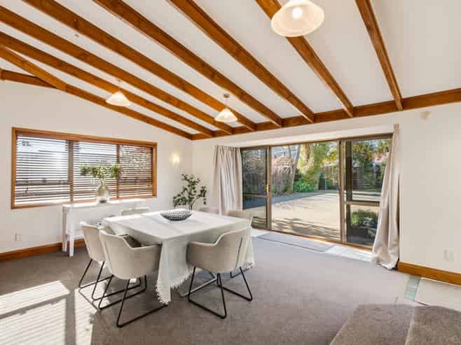 5 Puriri Street, Woburn