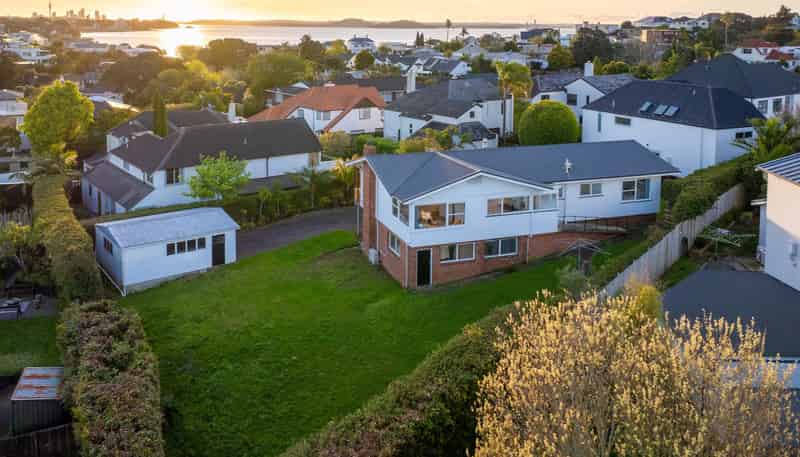 7A Rarangi Road, Saint Heliers