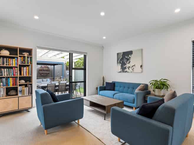 9 Wynne Gray Avenue, Stonefields