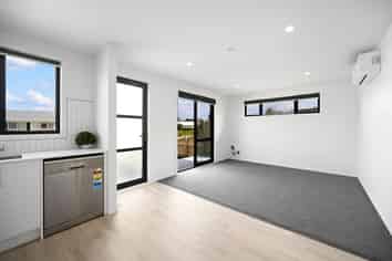 2/26 Bernard Street, Chedworth