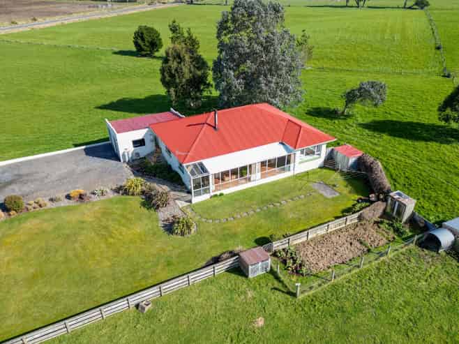 299 Oteramika Road, Seaward Bush