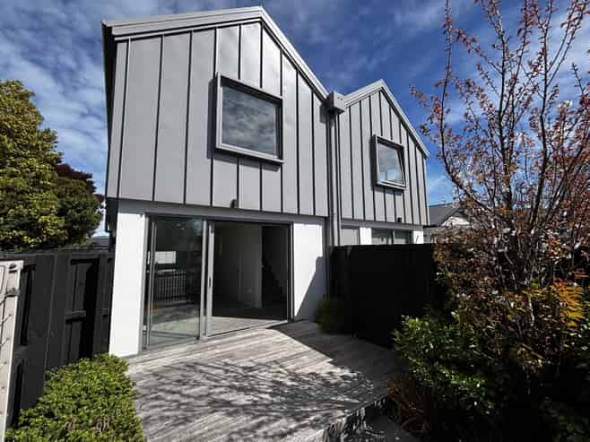 2/44 Shirley Road, Shirley