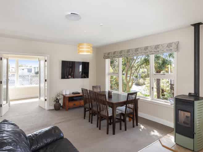 12 Beechworth Avenue, Somerfield