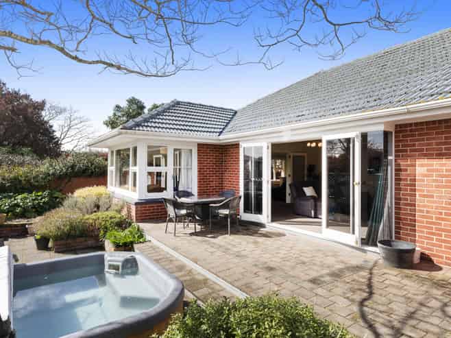 12 Beechworth Avenue, Somerfield