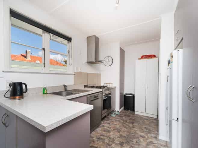 10 Cardiff Street, Awapuni