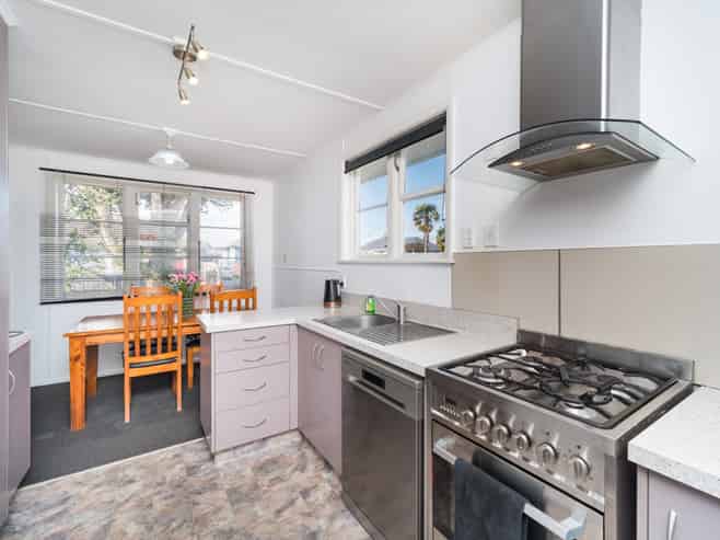 10 Cardiff Street, Awapuni