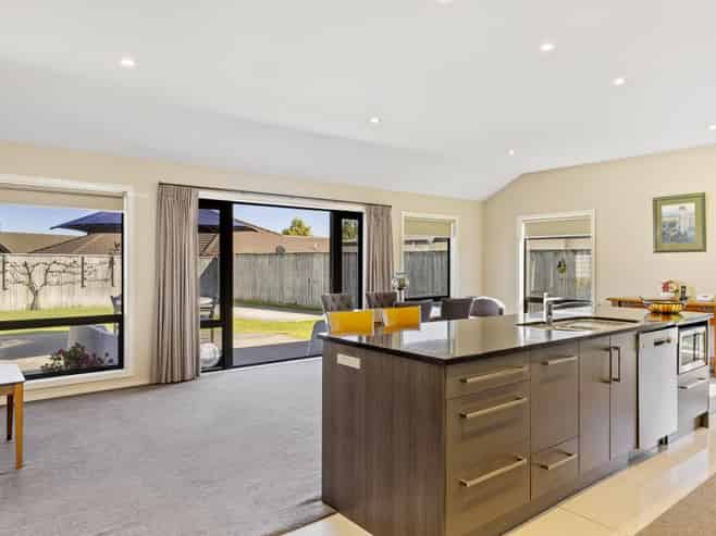 128 Victory Drive, Wharewaka
