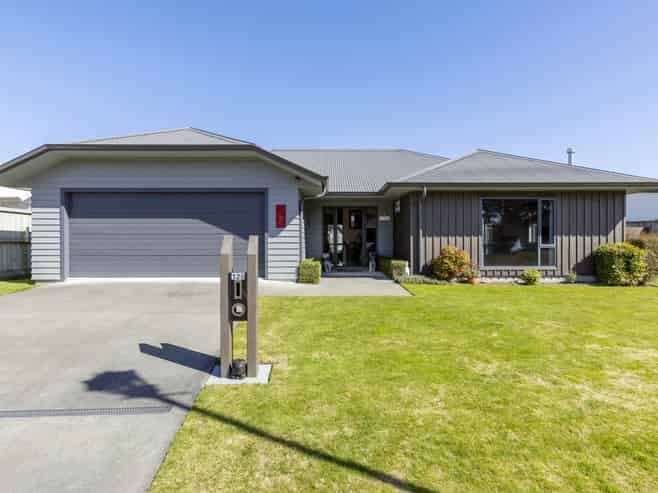 128 Victory Drive, Wharewaka
