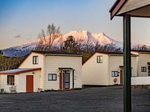 Ossies ski apartments