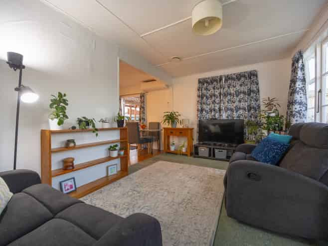 24B Fairs Road, Milson